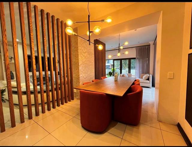 4 BEDROOM HOUSE FOR SALE IN MIDSTREAM HILL